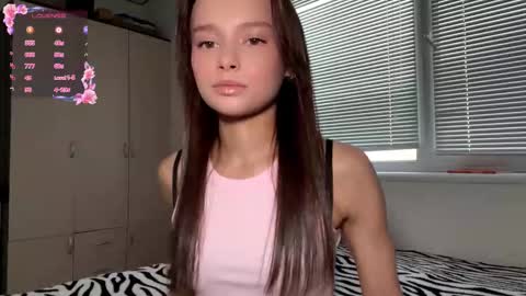 Sofia online show from 11/27/25, 12:29