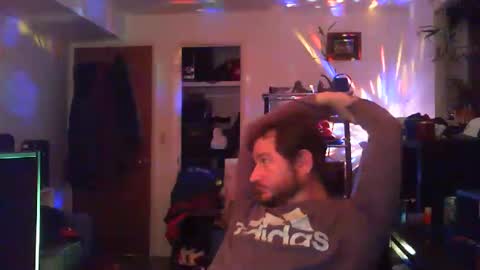 hobbes80 online show from 12/02/24, 03:58