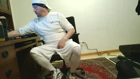 Snapshot of hockeybud chatting on 04/12/26, 10:04 Rick online show from 04/12/26, 10:04