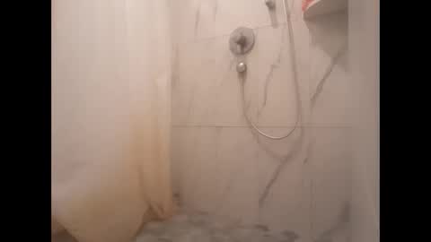 hockeyjock17 online show from 04/05/26, 04:37