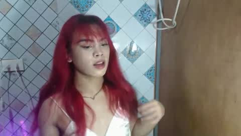 Snapshot of hoelyaurora chatting on 02/26/26, 10:03 Aurora3 online show from 02/26/26, 10:03