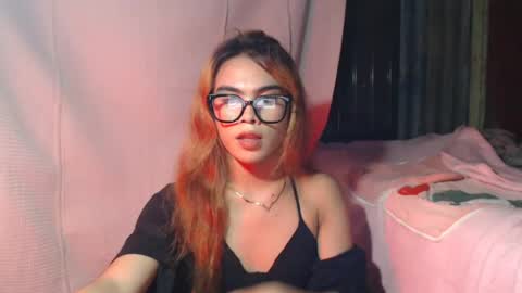 Snapshot of hoelyaurora chatting on 05/13/26, 09:33 Aurora3 online show from 05/13/26, 09:33
