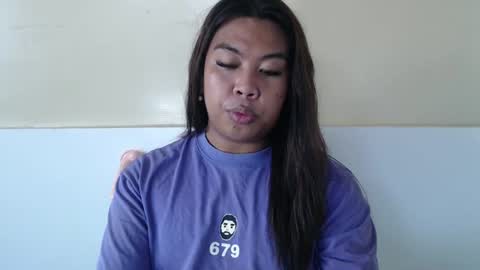 Snapshot of hoelykarina chatting on 06/25/26, 05:12 Karina3 online show from 06/25/26, 05:12