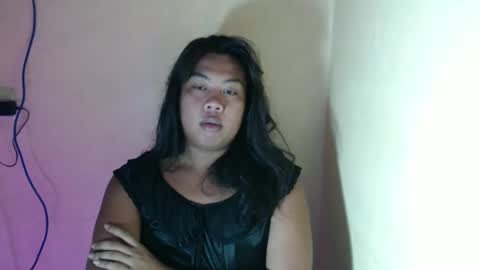Snapshot of hoelylayla chatting on 03/30/26, 11:06 Layla3 online show from 03/30/26, 11:06