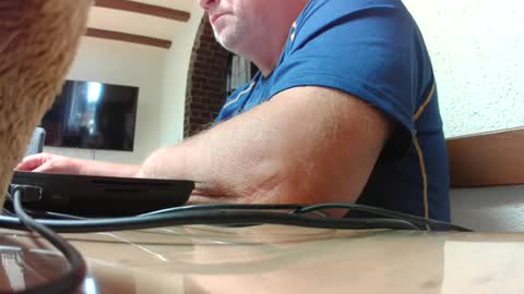 Snapshot of hofnung chatting on 07/03/26, 01:17 hofnung online show from 07/03/26, 01:17