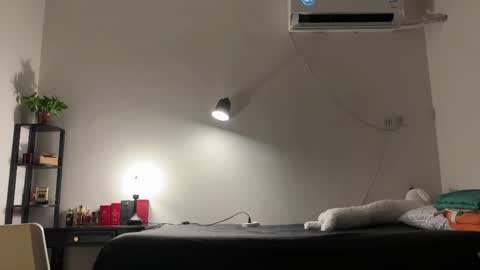 amy online show from 09/11/25, 04:07