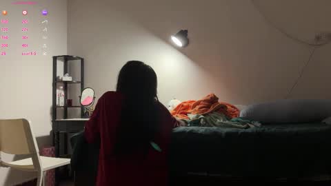 amy online show from 10/19/25, 02:50