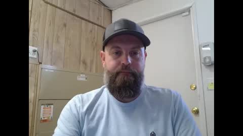 Snapshot of holdthedoh chatting on 12/12/24, 09:26 Hold The Door online show from 12/12/24, 09:26