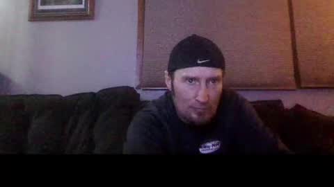 Snapshot of holefilla33 chatting on 03/19/26, 02:04 holefilla33 online show from 03/19/26, 02:04