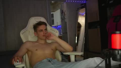 Extaz  Athrey  Howard online show from 10/14/25, 05:14