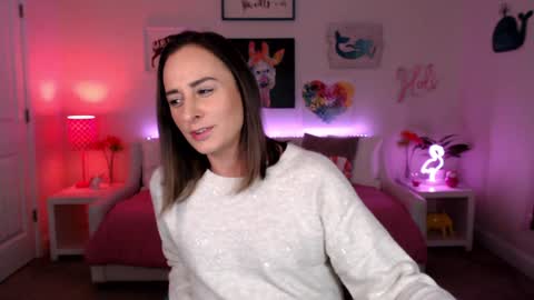 Holi Hurricane online show from 02/04/26, 03:34