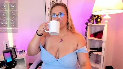 Hollie online show from 04/21/26, 12:11