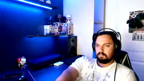 holliesdollies90 online show from 10/31/25, 07:37