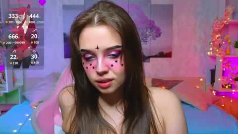 Lux online show from 02/11/25, 07:05