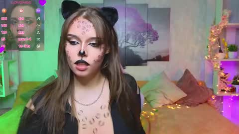 Lux online show from 03/06/25, 06:05