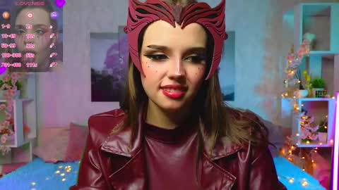 Lux online show from 03/11/25, 06:08