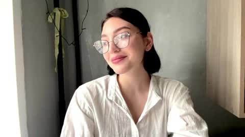 Sofia online show from 04/11/26, 05:34