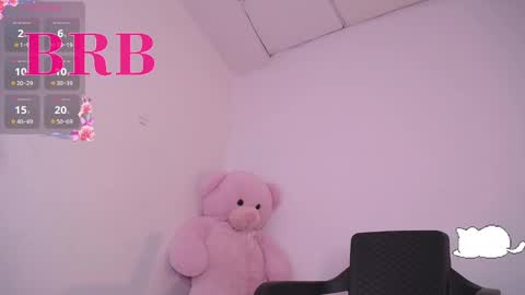 holly_16 online show from 02/14/25, 07:23