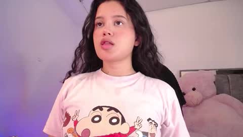 holly_16 online show from 10/20/25, 12:22