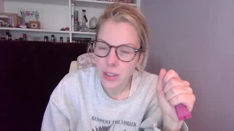 holly_bourbon online show from 03/15/26, 07:09