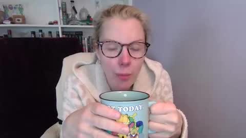 holly_bourbon online show from 03/16/26, 07:29