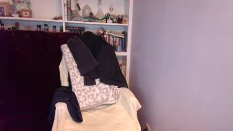 holly_bourbon online show from 03/18/26, 11:19