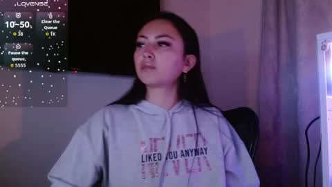 Holly online show from 04/22/26, 05:21