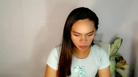 Mika Duhay Velat online show from 04/18/26, 07:01