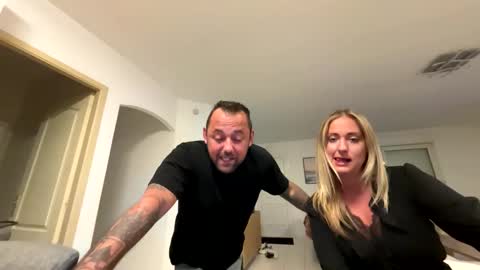 hollyandelon online show from 02/03/26, 10:15