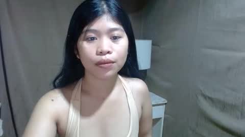 Snapshot of hollyapple_ chatting on 02/03/26, 11:37 HollyApple online show from 02/03/26, 11:37