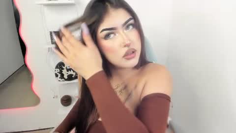 Holly online show from 07/31/26, 06:29