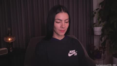 Holly Linder online show from 09/18/25, 02:57