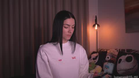 Holly Linder online show from 10/16/25, 02:01