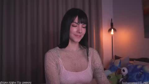 Holly Linder online show from 11/22/25, 02:32