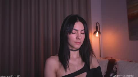 Holly Linder online show from 03/28/26, 02:44