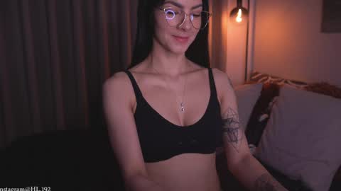 Holly Linder online show from 04/09/26, 06:19