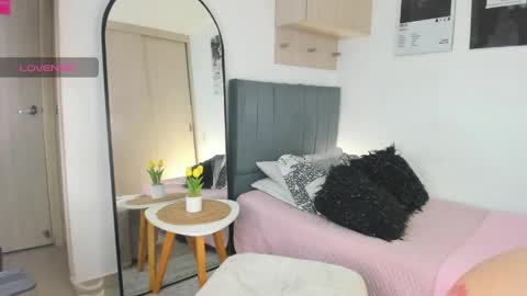  holly princess mermaid  online show from 04/07/26, 03:07