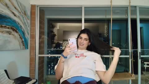 hollyshit_ online show from 10/07/25, 11:57