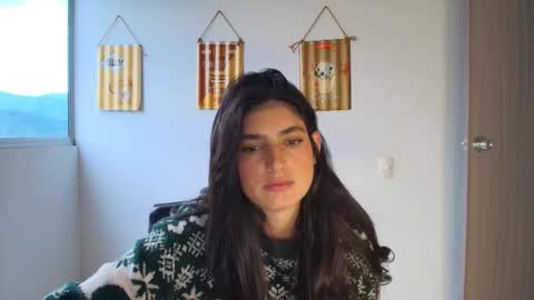 hollyshit_ online show from 02/04/26, 10:58