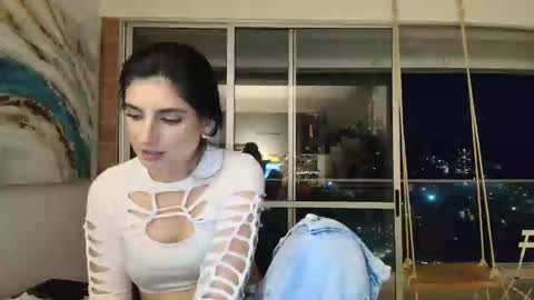 hollyshit_ online show from 03/06/26, 11:56