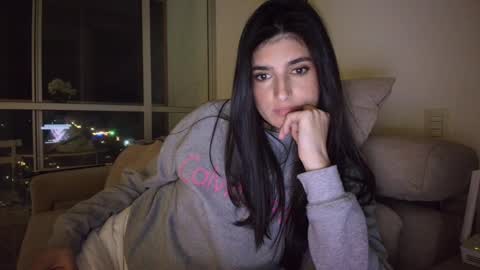 hollyshit_ online show from 03/08/26, 02:04