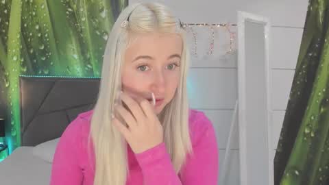 HollyTaillor online show from 02/04/26, 06:30