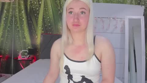 HollyTaillor online show from 04/19/26, 05:29