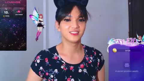 Snapshot of hollywoodbitch chatting on 07/23/26, 01:58 Isabella Marie online show from 07/23/26, 01:58