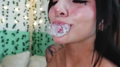 holly online show from 01/14/25, 02:40