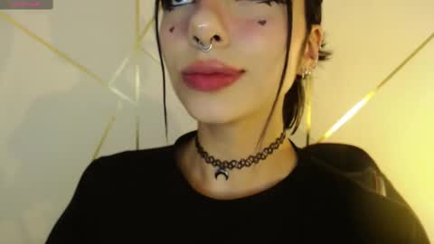 holly online show from 02/19/25, 10:53