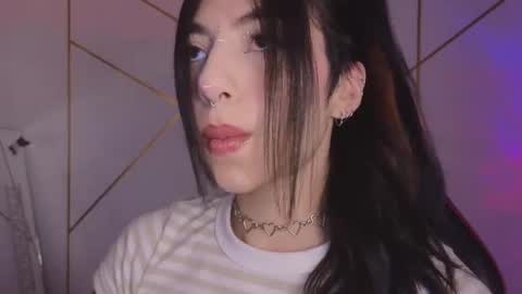 holly online show from 10/24/25, 03:08