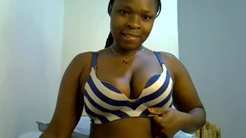 holy_ebony online show from 07/24/26, 06:39