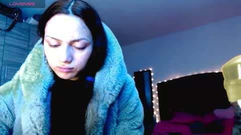 Juli online show from 12/19/25, 05:14