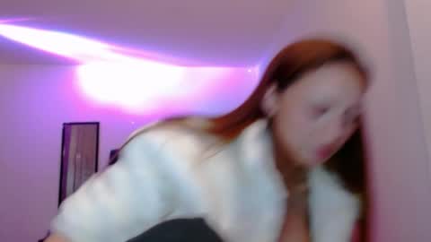 Juli online show from 04/25/26, 04:04